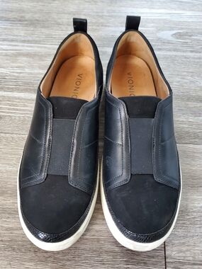 Vionic Women's Zinah Black Slip-On Sneakers, Sz 10